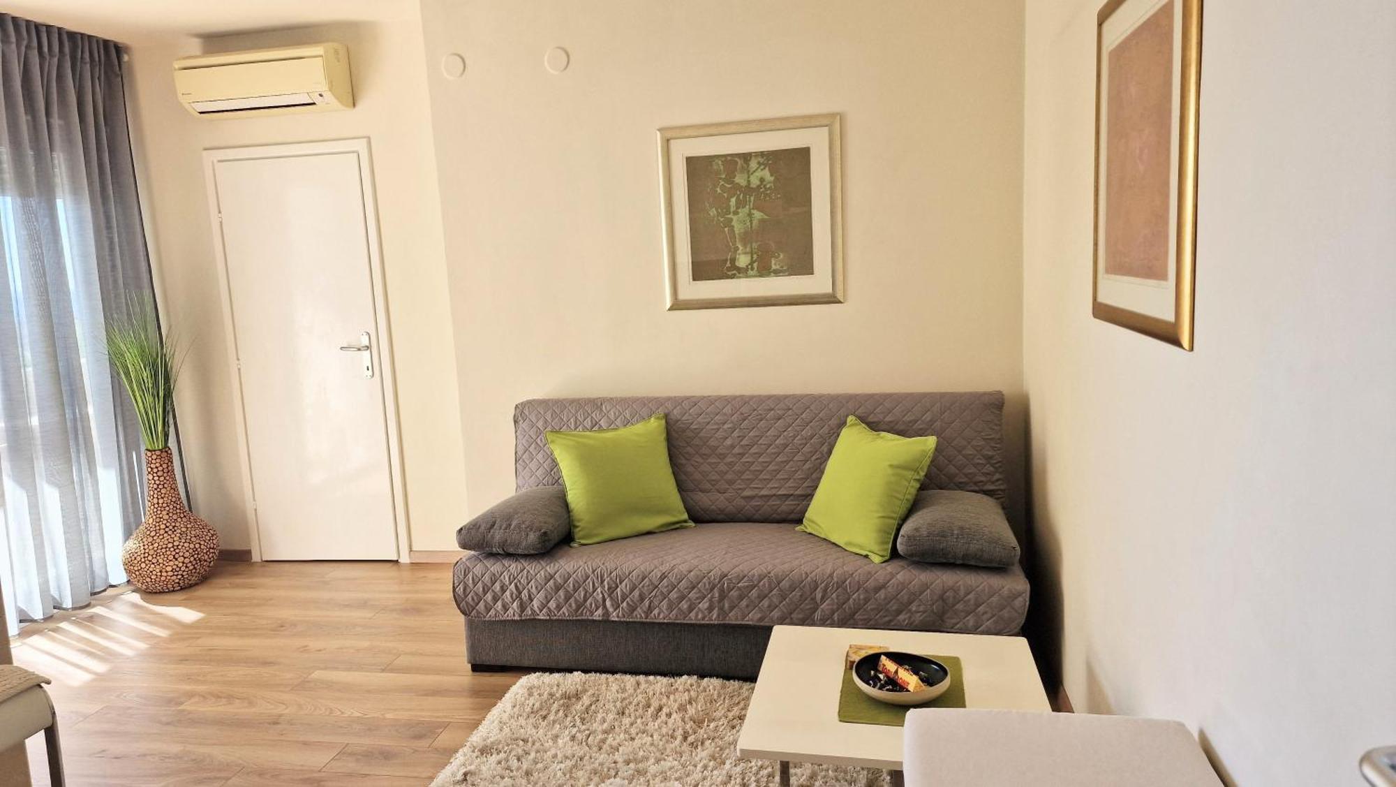 Bakus Apartament *